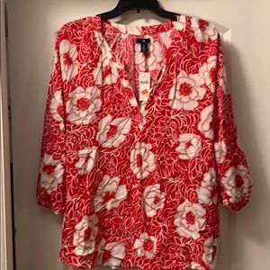 Women’s red and white Hawaiian shirt.